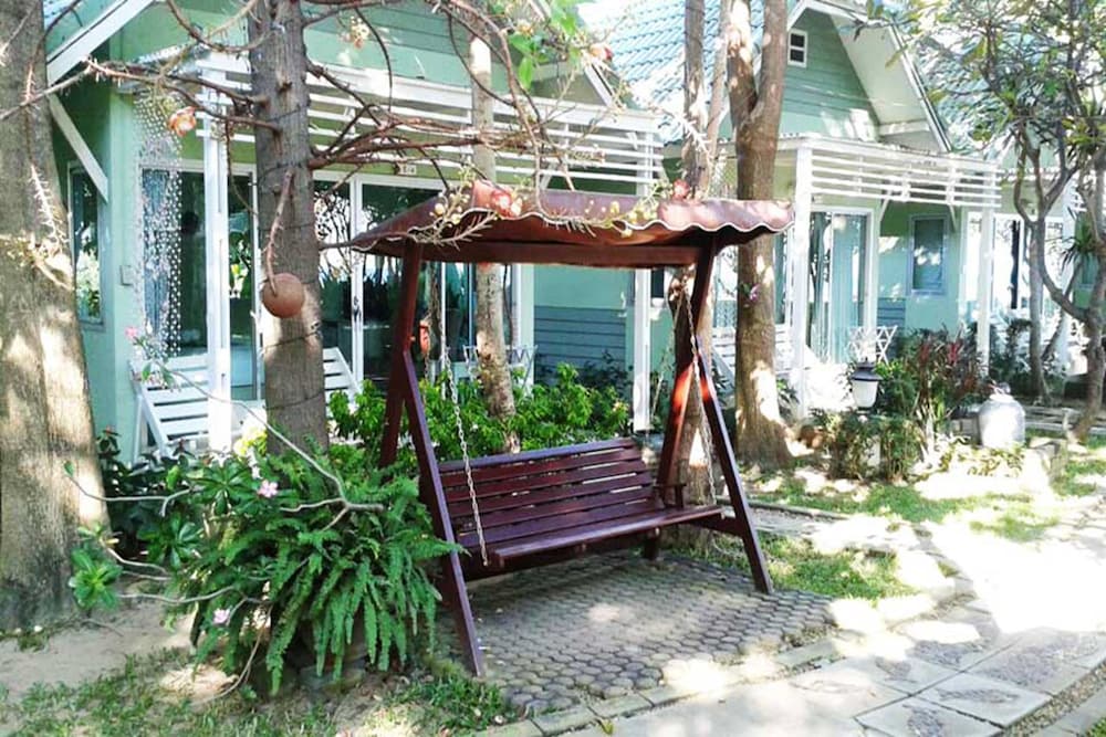 sea sky beach resort