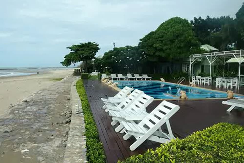 sea sky beach resort