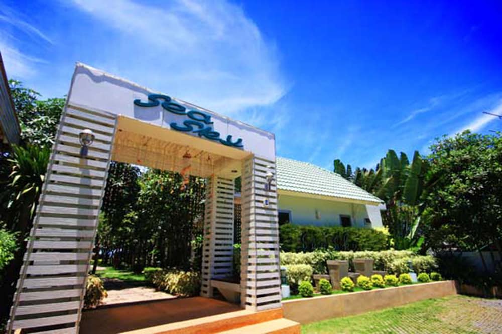 sea sky beach resort