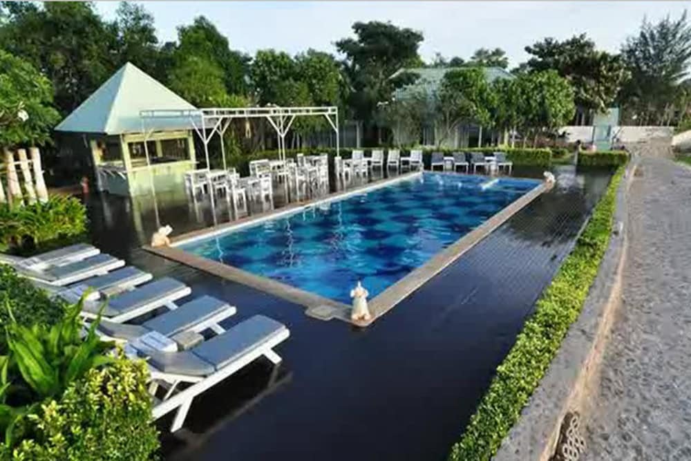 sea sky beach resort