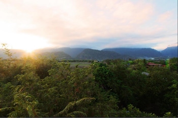 Maesai Orchid Hotel,Chiang Rai>>Ban Dong Ma Tun,3 star