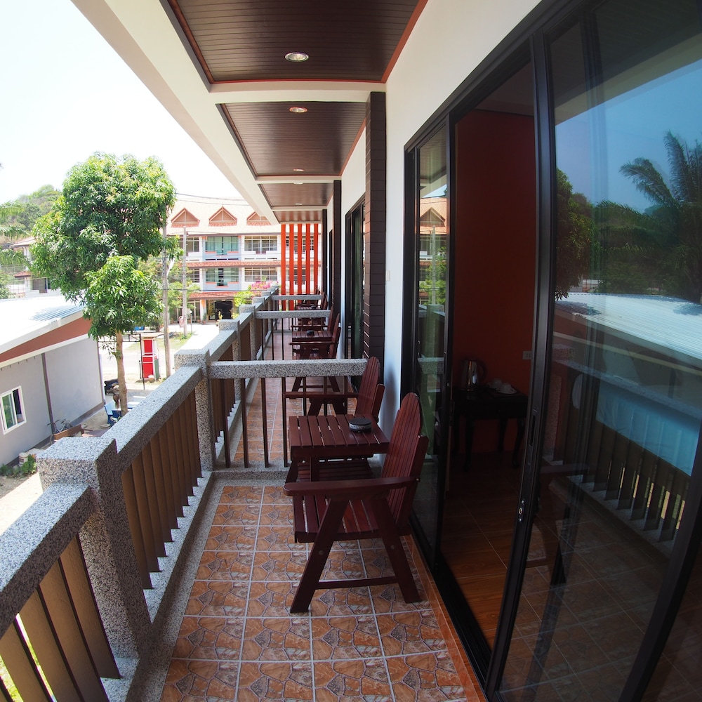 phongpipat lanta mansion