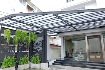 methavalai residence