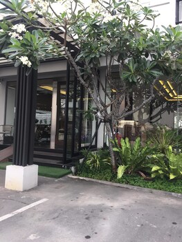 methavalai residence