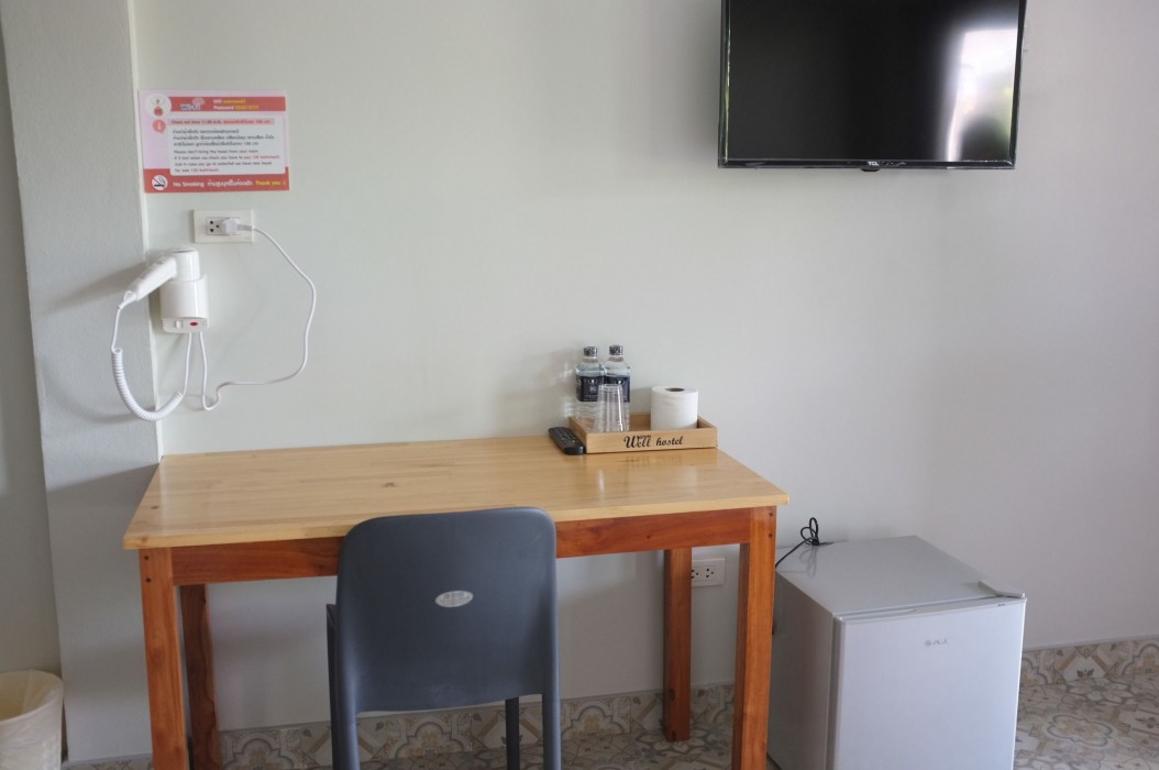 warm well hostel kanchanaburi