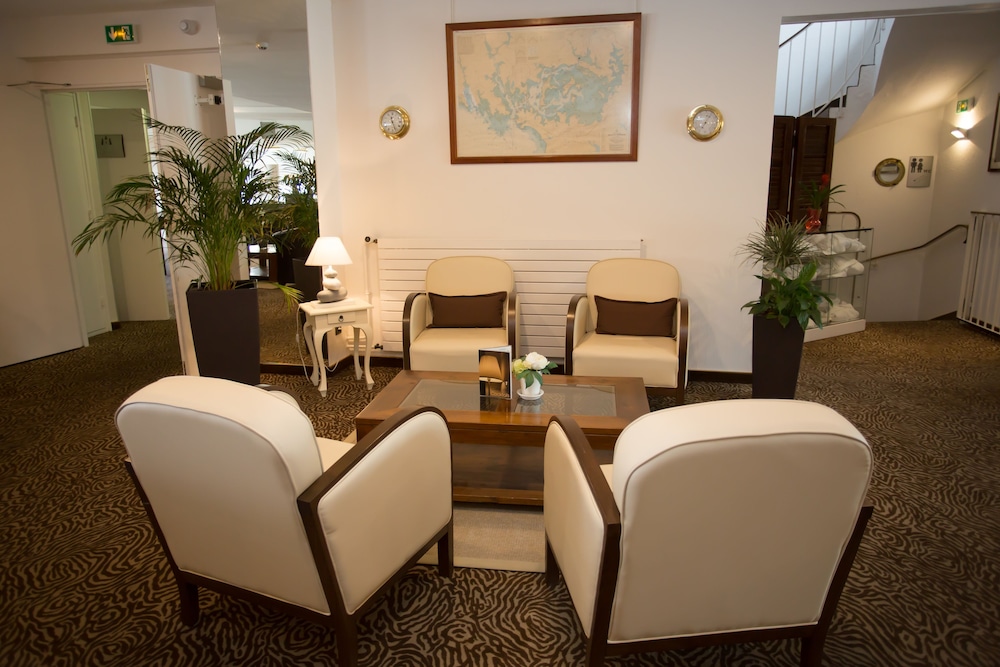 best western plus le roof