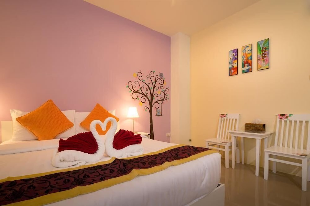 petch ranong at town