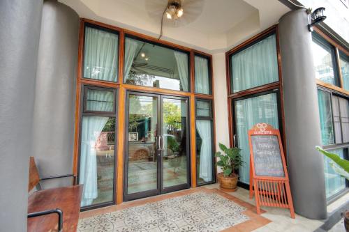 saengpanya home boutique hotel sha plus