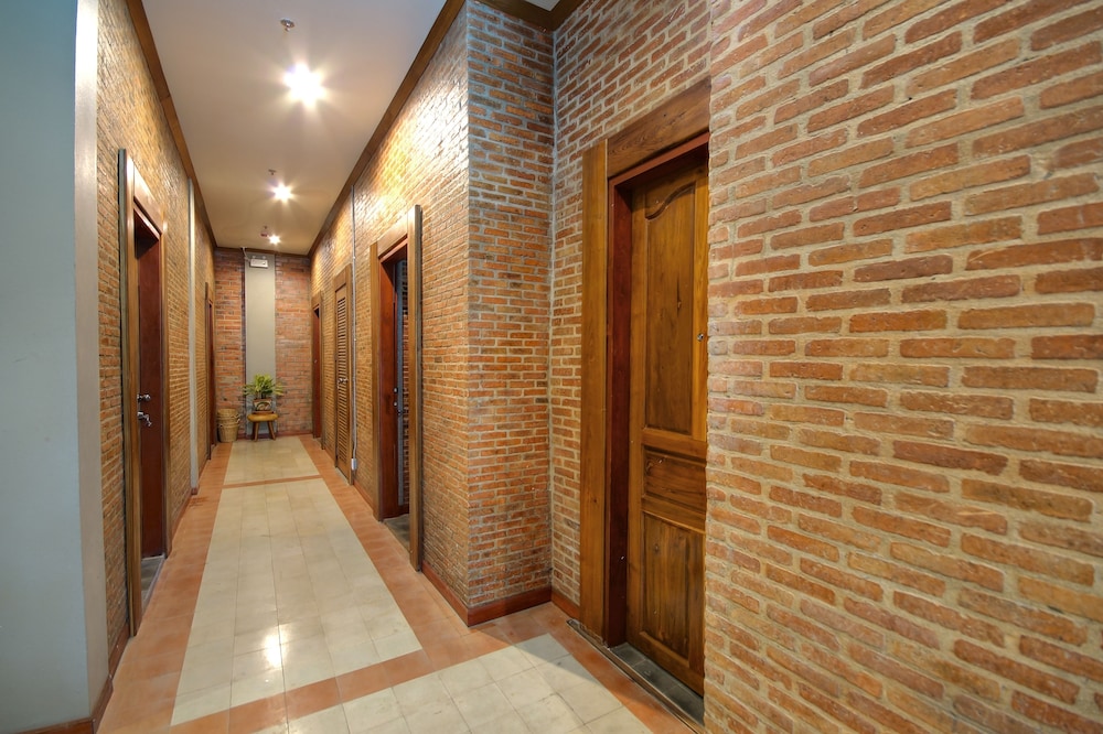saengpanya home boutique hotel sha plus