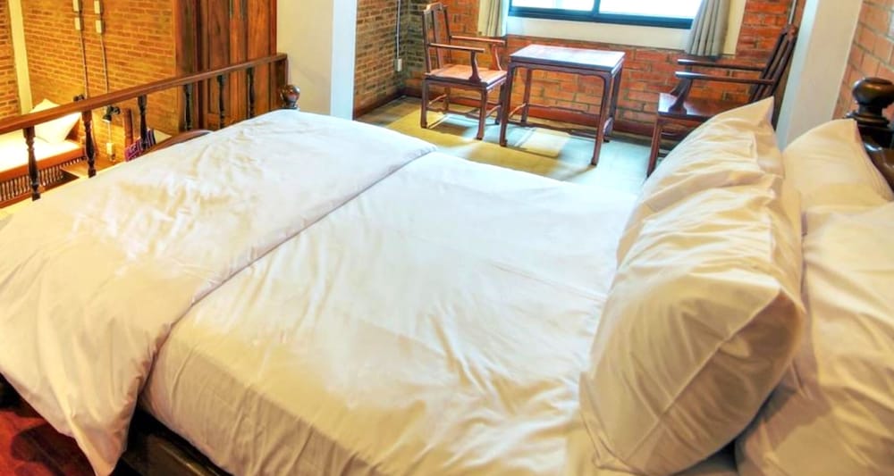 saengpanya home boutique hotel sha plus