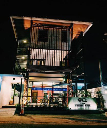 ten boutique house adults only