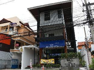 ten boutique house adults only