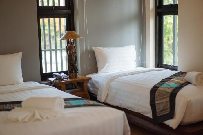 ten boutique house adults only