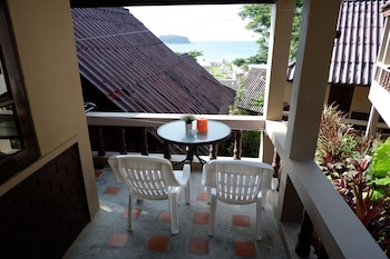 kata beachwalk hotel and bungalows