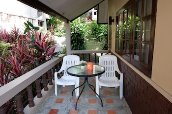 kata beachwalk hotel and bungalows