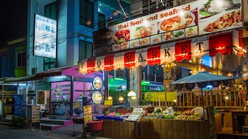 kata beachwalk hotel and bungalows