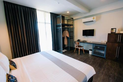 wealth boutique hotel