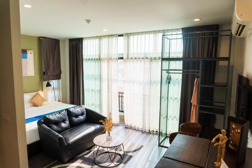 wealth boutique hotel