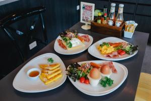 wealth boutique hotel