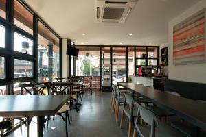 wealth boutique hotel