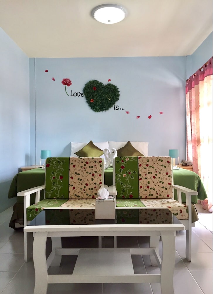 phunyanuch hotel