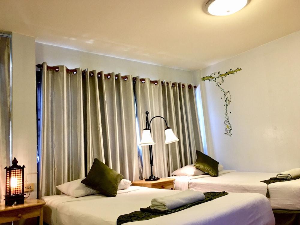phunyanuch hotel