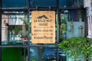 la belle nuit house