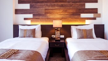 b2 pai premier resort