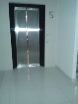 thanyalak at the gallery condominium