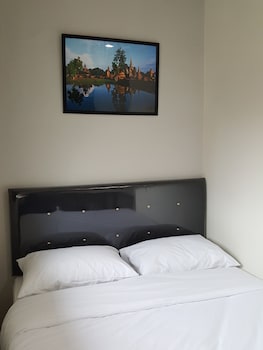 bangkok check inn hostel