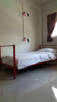 bangkok check inn hostel