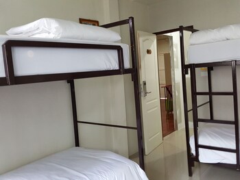 bangkok check inn hostel