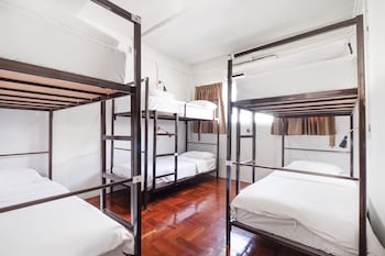 bangkok check inn hostel