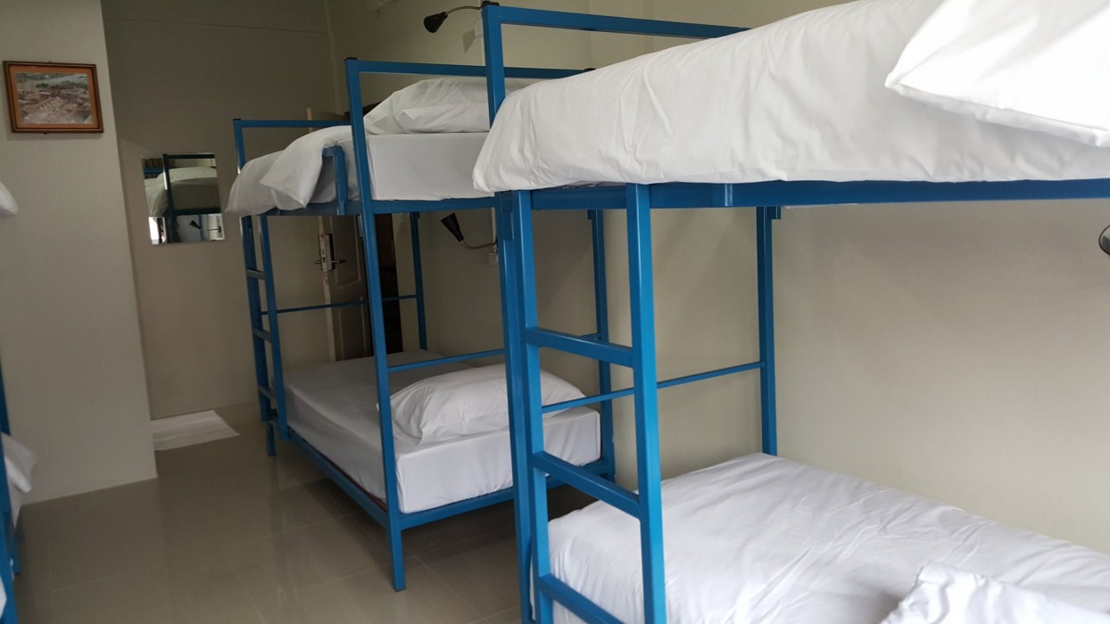 bangkok check inn hostel