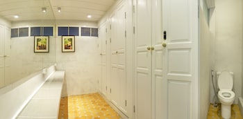 baan kachitpan adults only