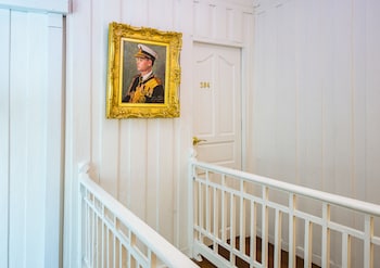 baan kachitpan adults only