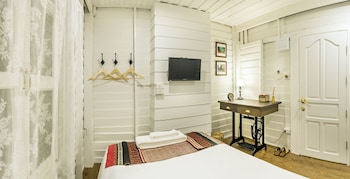 baan kachitpan adults only