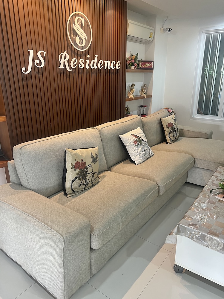 js residence krabi