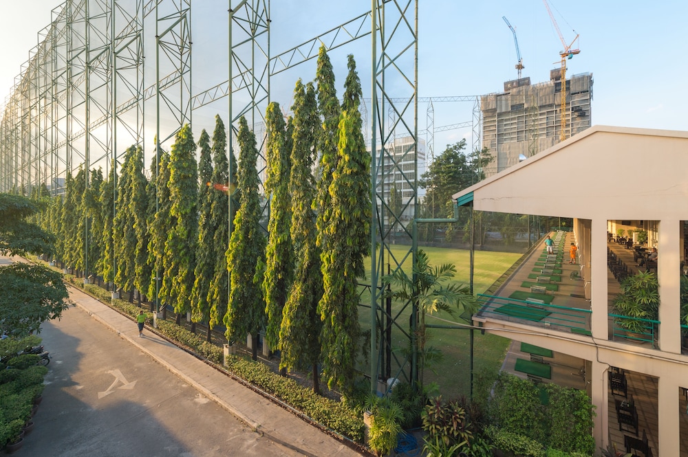 the little pig sukhumvit