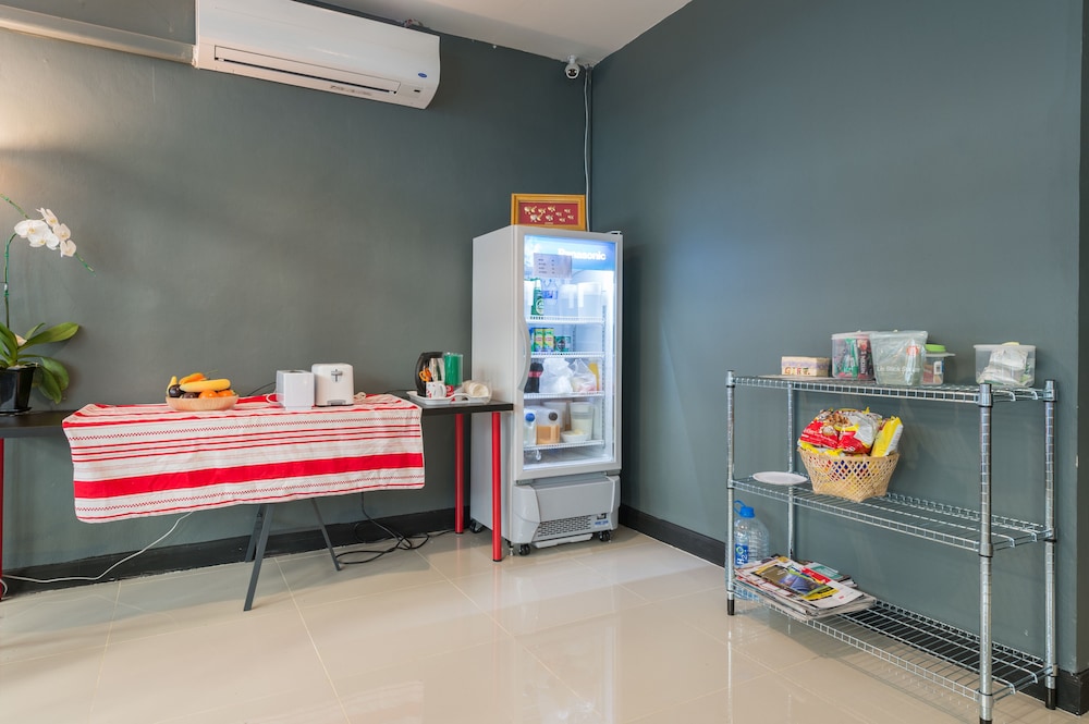 the little pig sukhumvit