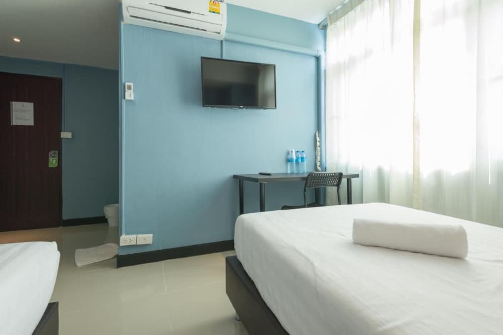 the little pig sukhumvit