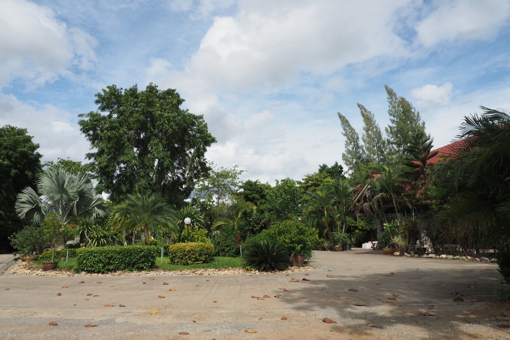phutawan kan resort