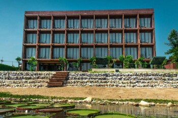 the glory river kwai hotel