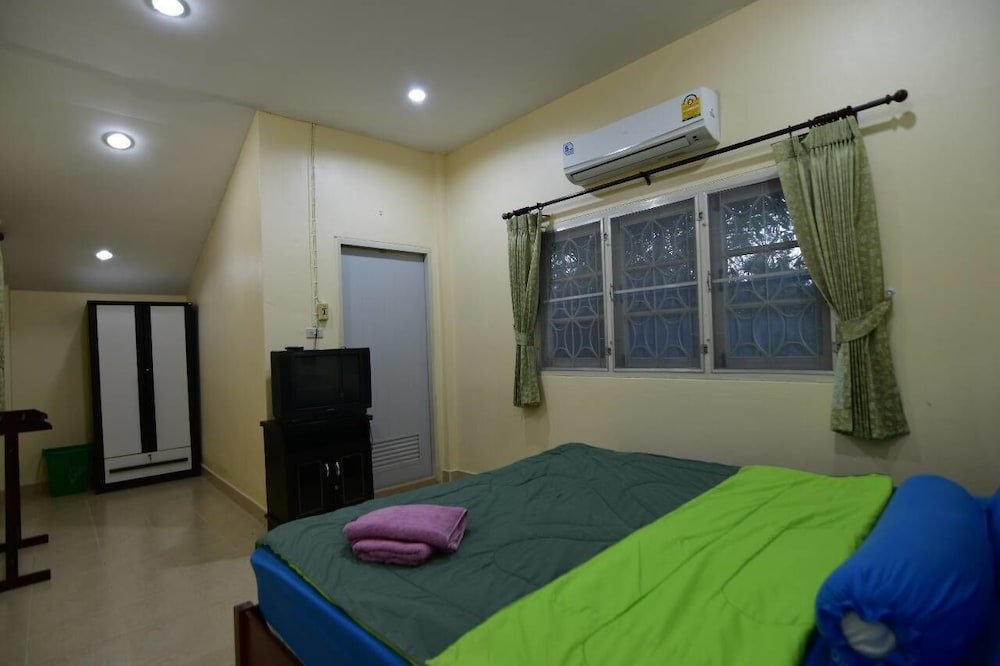 ban lomyen huahin