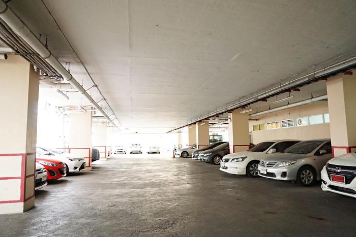 diamond bangkok apartment