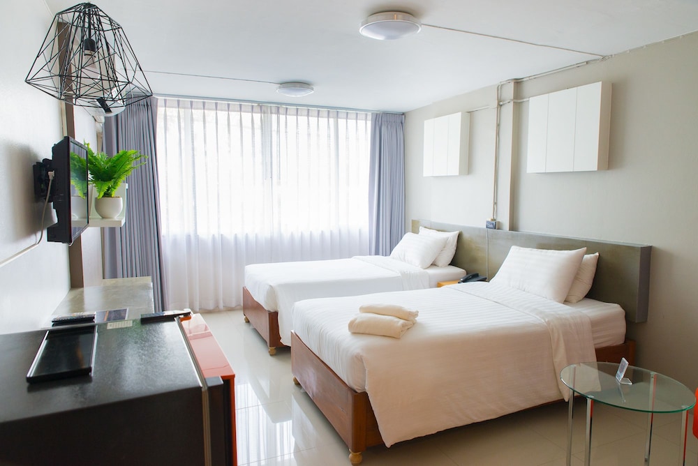 r1 boutique serviced apartment