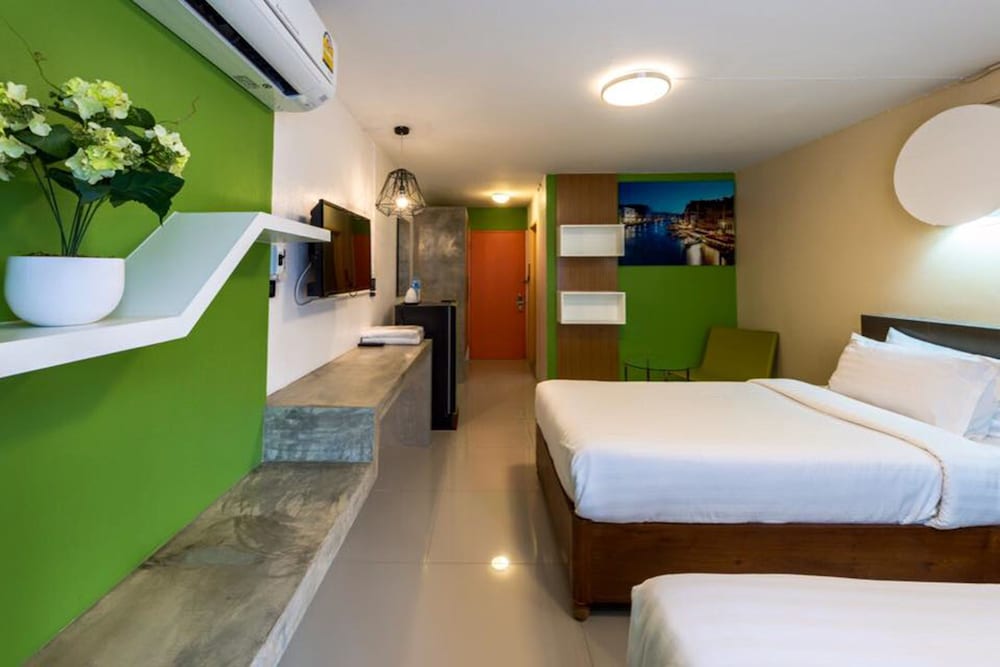 r1 boutique serviced apartment