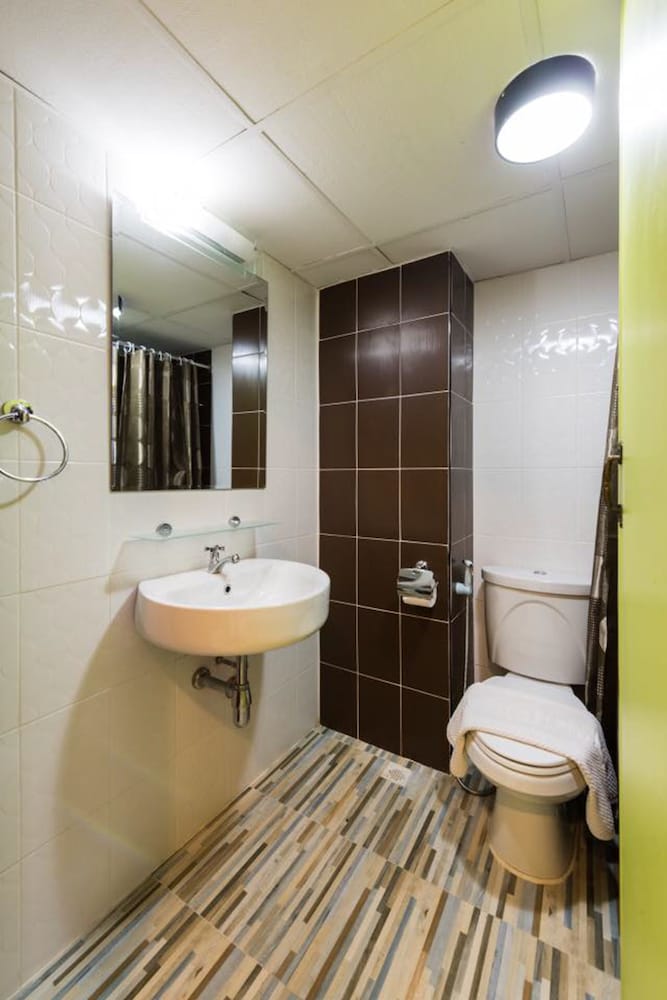 r1 boutique serviced apartment