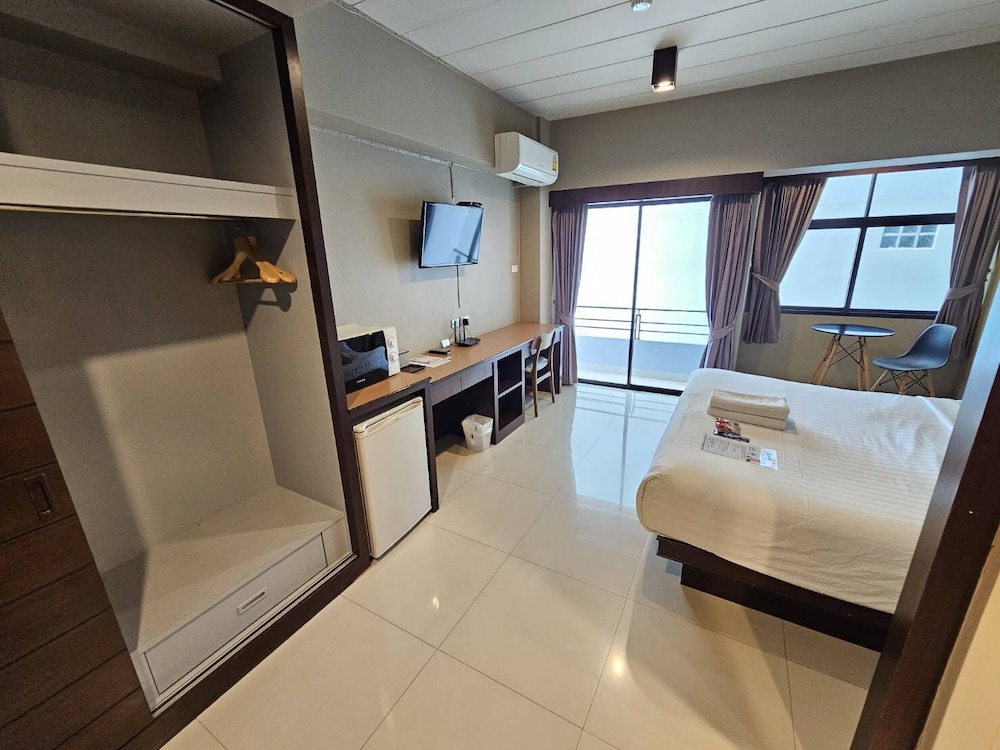 wsotel hotel and serviced apartment