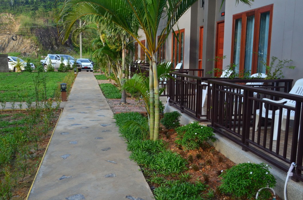 Andawa Lanta Resort,Ko Lanta>>Klong Nin Beach,2 star